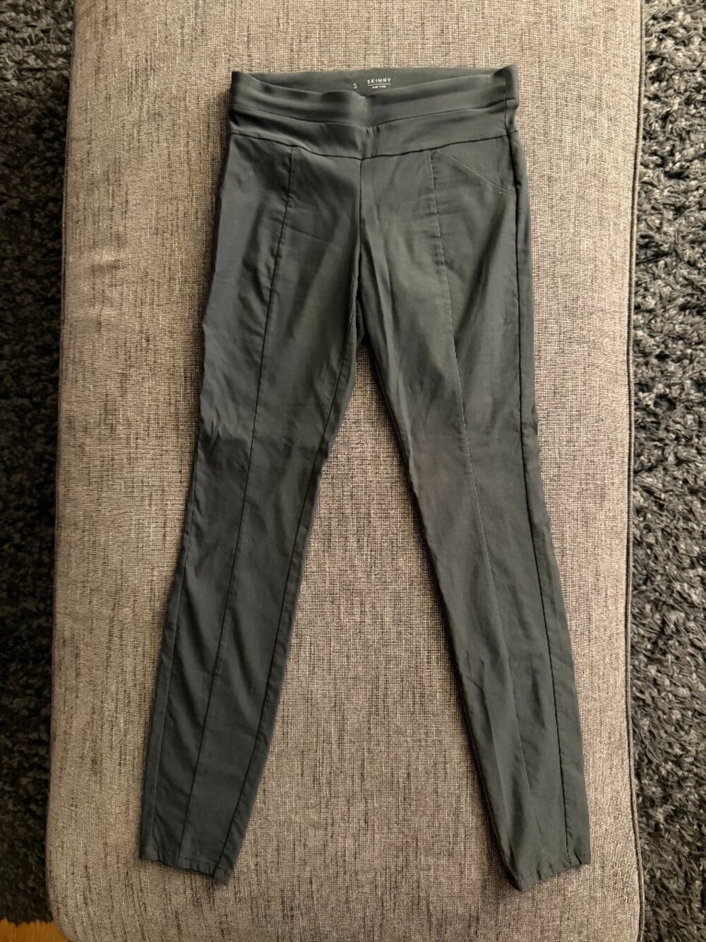 Simply Vera Vera Wang Grey Skinny workout Pants Pull On Solid Mid Rise Women S